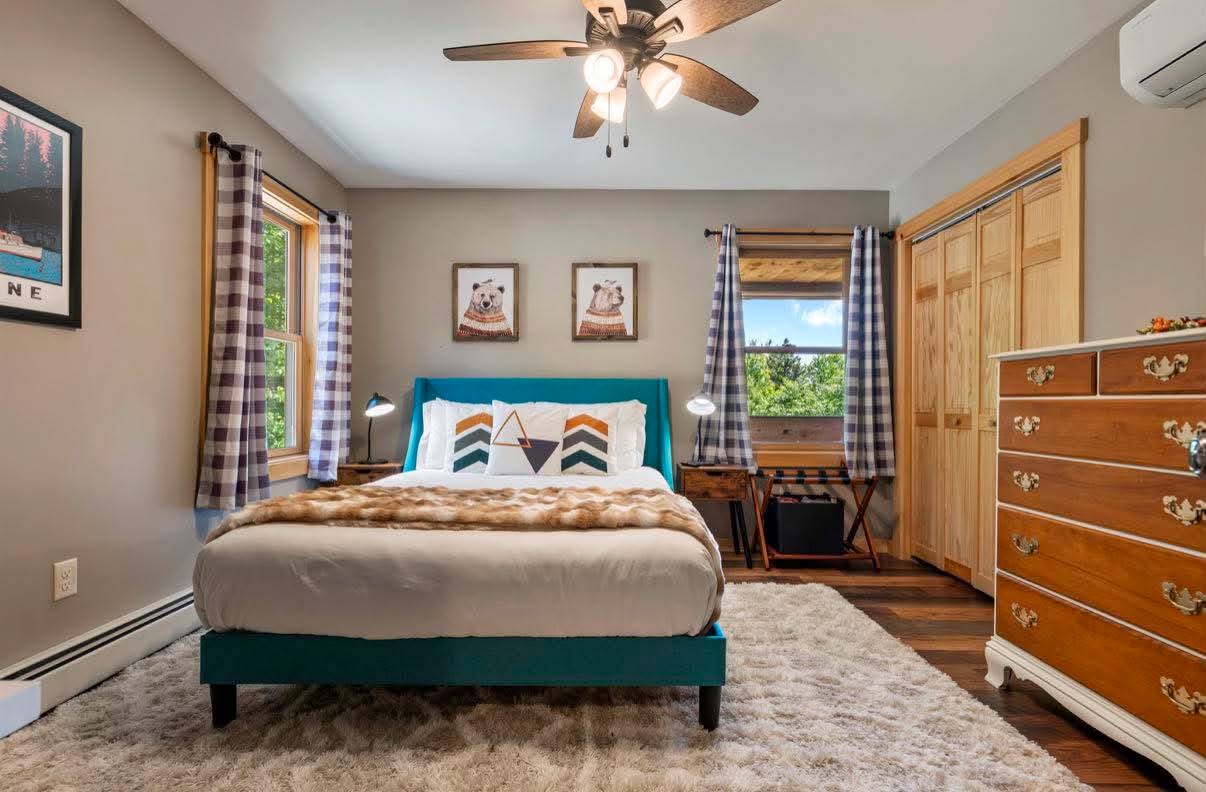Teal bed, buffalo-check charm